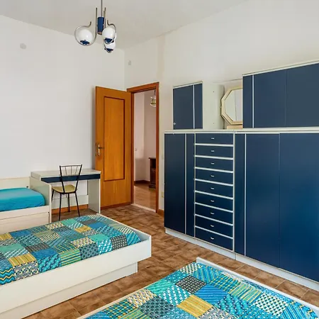 公寓 Di Buggerru-roomy With Balcony!