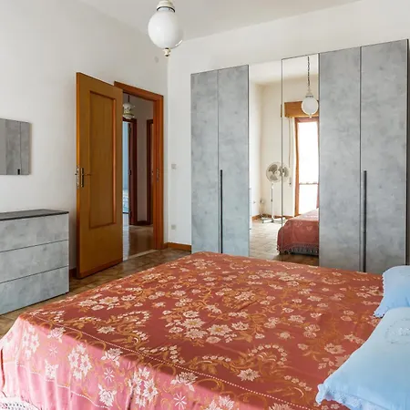Di Buggerru-roomy With Balcony! Apartman *