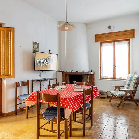 Di Buggerru-roomy With Balcony! Apartment